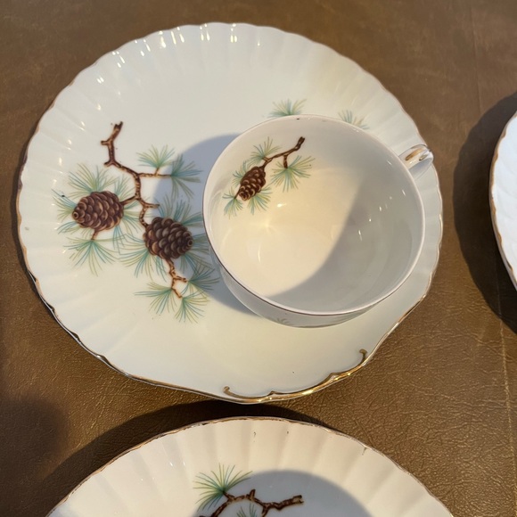 Set of 4 Luncheon Sets- Plates and Cups Hand-painted with Pine Branches - Picture 2 of 15